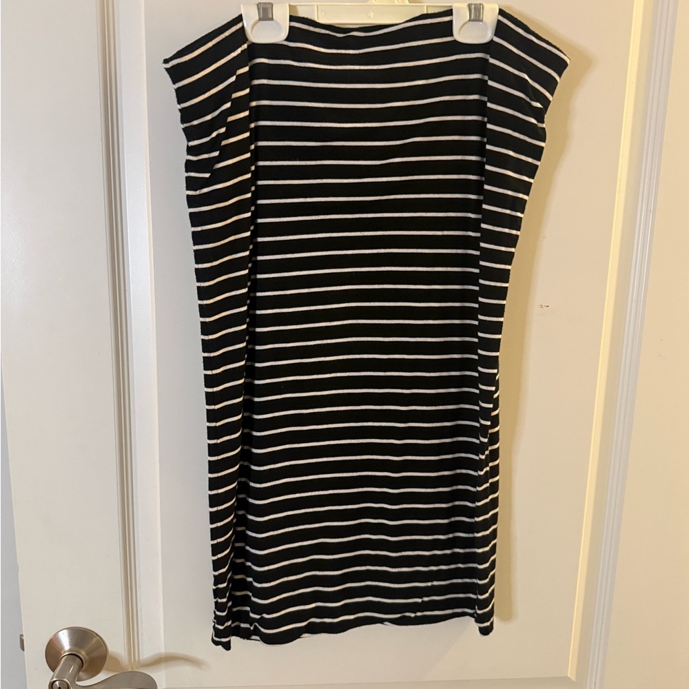 LOFT Black and White Striped Pencil Skirt